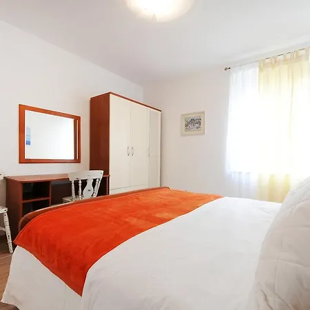 Апартаменти Little Cosy Задар